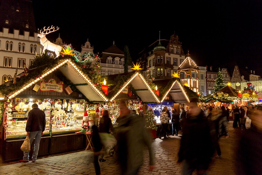 Discover‌ the Vibrant Queer Christmas Markets in‌ Europe