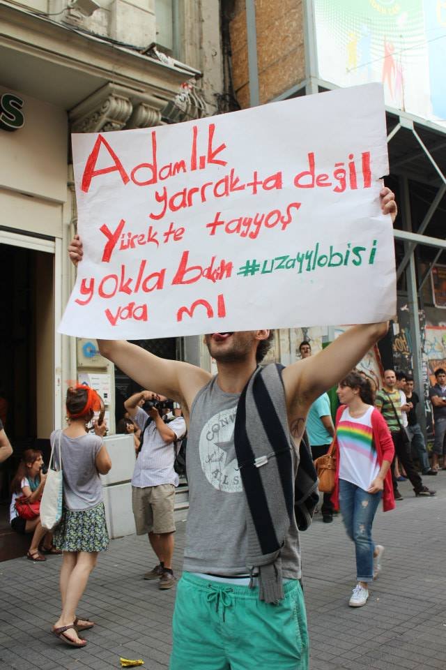 Queer Istanbul: Balancing Tradition and Modernity