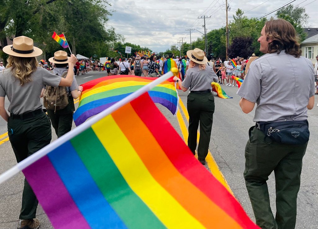 Pride Parades Celebrating‌ the ‌Intersection of LGBTQ+ and Animal Rights⁤ Movements