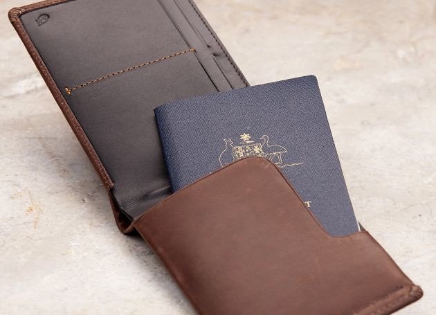 Stay Stylish ⁢and Secure with These Top⁣ Travel Wallet Recommendations