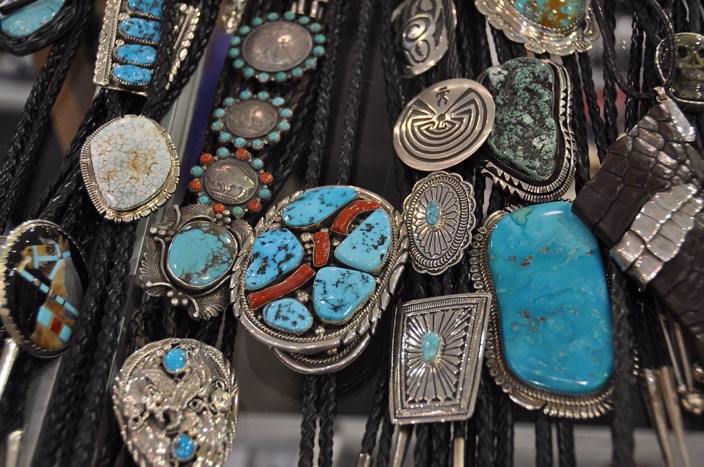 Packing and Organizing Travel Jewelry: Efficient Solutions