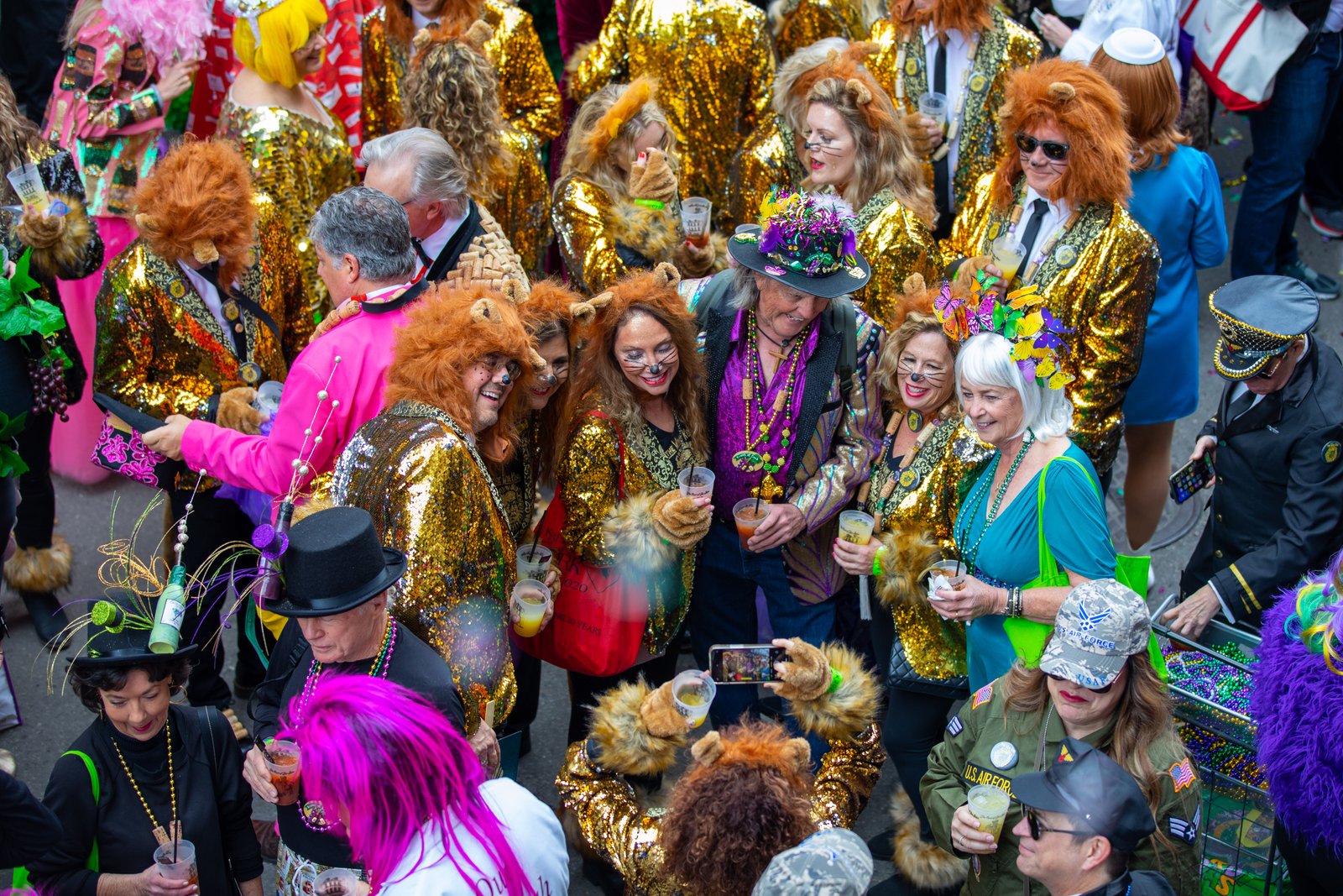Unlocking the⁢ Party: How to Make the Most of⁢ Your First Mardi ‌Gras Experience