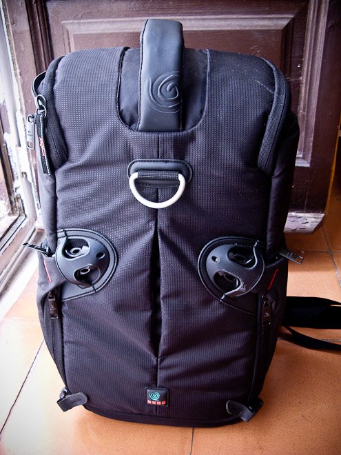 - Factors to Consider When Choosing the Ideal Camera Bag